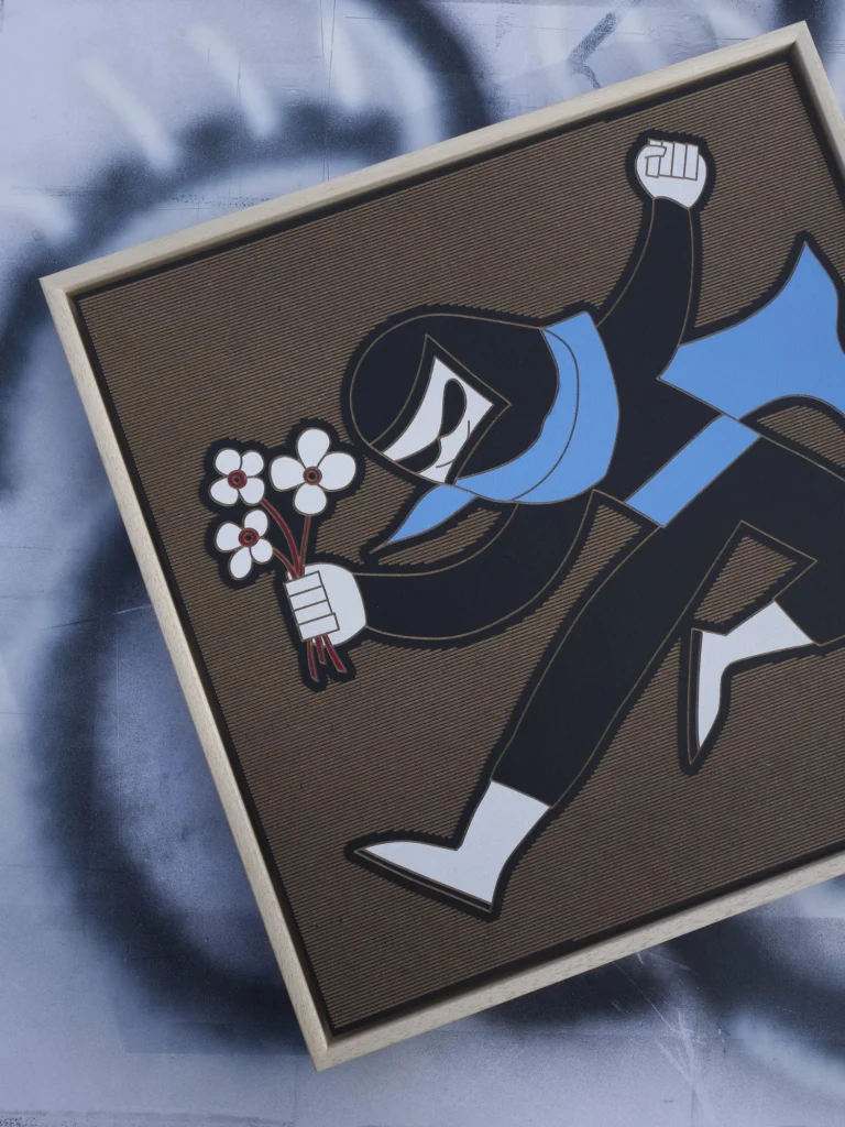 Tinder Ninja edition S by Zolo Kis — angled view of the complete framed ninja with an outstretched leg